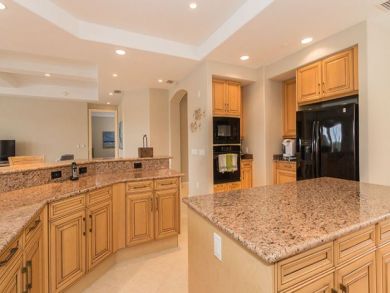 Three Bedroom  Charming Vacation Condo in Naples