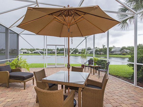 NAPLES 2 BEDROOM GOLF COURSE VILLA