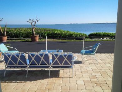 Longboat Key 1 Bedroom Vacation Rental Canal Views Fishing