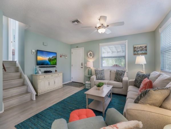 Two Bedroom Holmes Beach Pet Friendly Rental