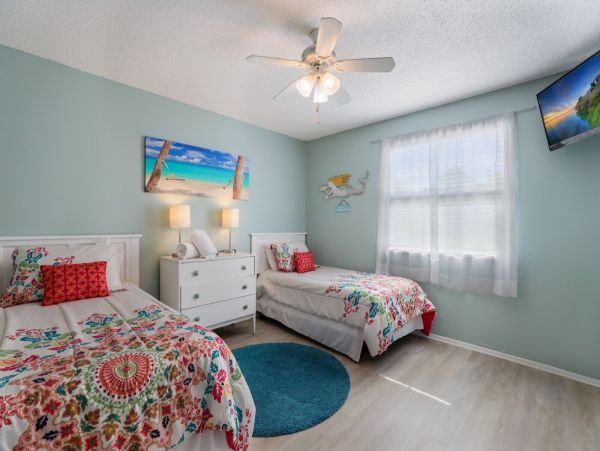 Two Bedroom Holmes Beach Pet Friendly Rental