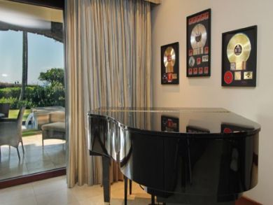 Luxury Oceanfront Wailea Resort Close to Beach & Golf