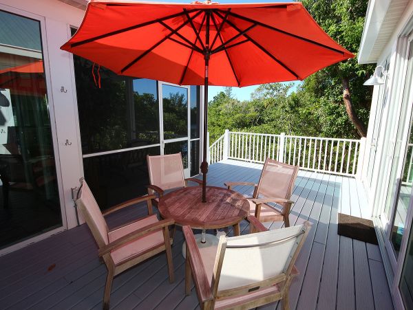 Four Bedroom Sanibel Vacation Home Sleeps 10 Guests