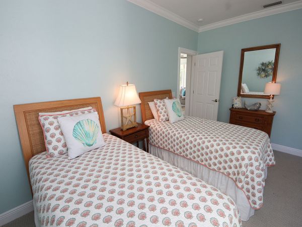 Four Bedroom Sanibel Vacation Home Sleeps 10 Guests