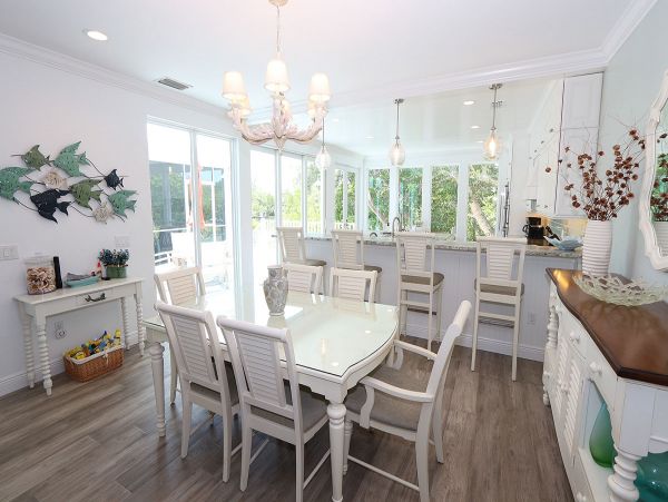 Four Bedroom Sanibel Vacation Home Sleeps 10 Guests