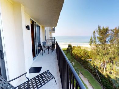 Longboat Key 2 Bedroom Beach Front Vacation Rental, Pool