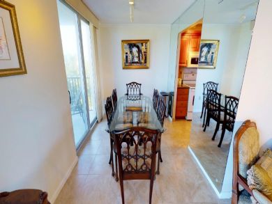 Longboat Key 2 Bedroom Beach Front Vacation Rental, Pool