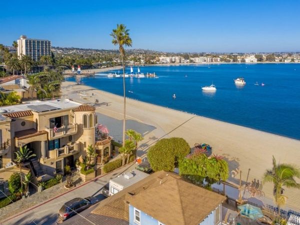 Mission Beach Vacation Condo Three Bedroom