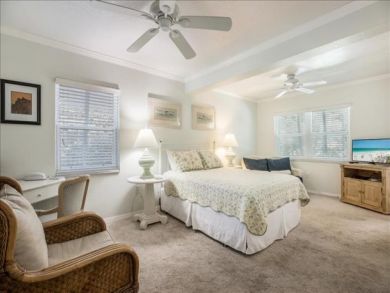 Charming Pool Home on Anna Maria Island 3 Bedrooms with Pool