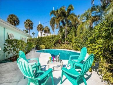 Charming Pool Home on Anna Maria Island 3 Bedrooms with Pool