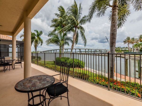 Luxury Five Bedroom Marco Island Vacation Pool Home