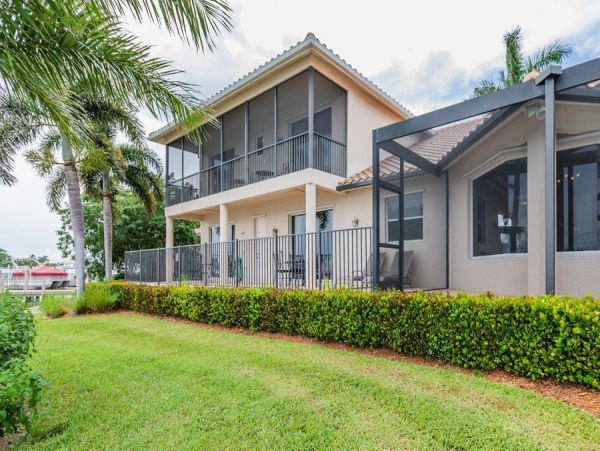 Luxury Five Bedroom Marco Island Vacation Pool Home