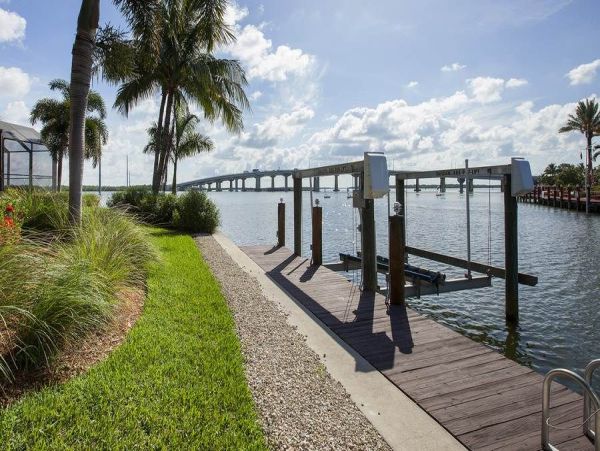 Luxury Five Bedroom Marco Island Vacation Pool Home