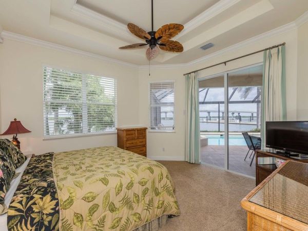 Luxury Five Bedroom Marco Island Vacation Pool Home