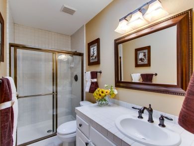 Two Bedroom La Jolla  Rental Guests- Walk TO BEACH