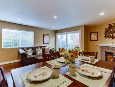 Two Bedroom La Jolla  Rental Guests- Walk TO BEACH