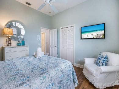 Anna Maria Island Vacation Rental Pool Home Sleeps SIx