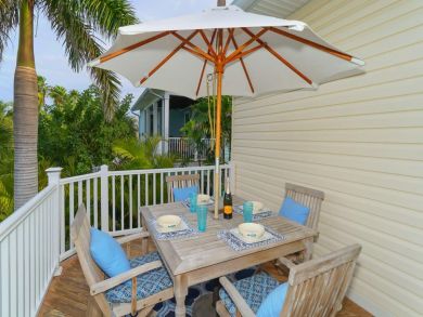 Anna Maria Island Vacation Rental Pool Home Sleeps SIx