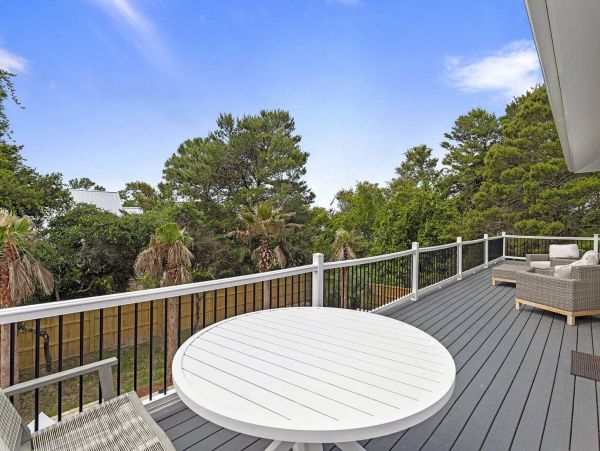 Salt Water Pool Minutes from the Beach Sleeps 18