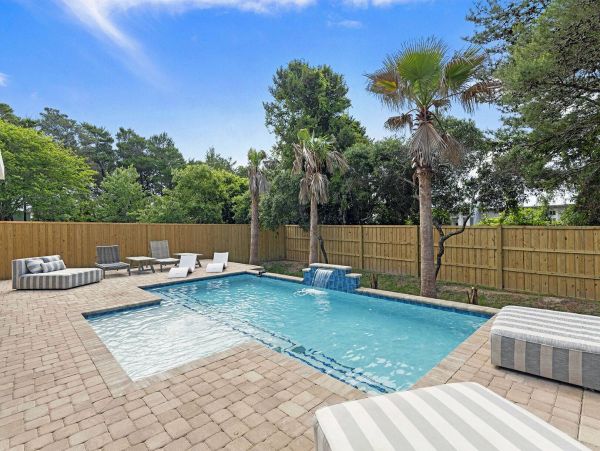 Salt Water Pool Minutes from the Beach Sleeps 18