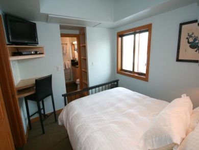 Vail Village Vacation Rental with 2 Bedrooms