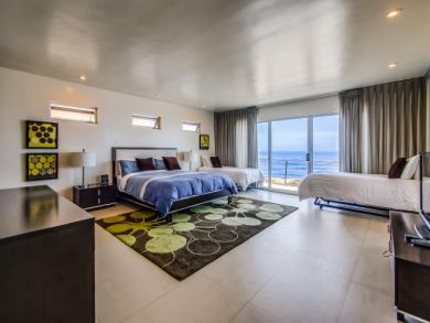 Mission Beach Ultimate Luxury Vacation Rental Home Sleeps 14