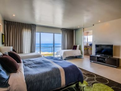 Mission Beach Ultimate Luxury Vacation Rental Home Sleeps 14