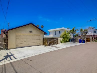 Mission Beach Ultimate Luxury Vacation Rental Home Sleeps 14
