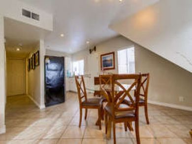 Ground Level 2 Bedroom Condo Steps to Ocean