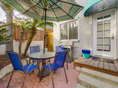 Ground Level 2 Bedroom Condo Steps to Ocean