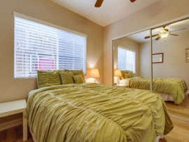 Ground Level 2 Bedroom Condo Steps to Ocean