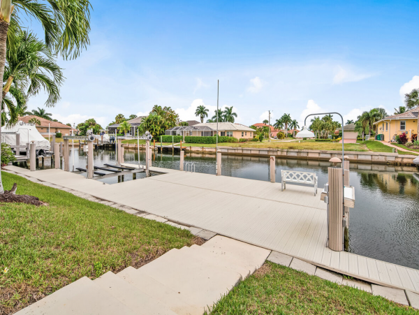Three Bedroom Marco Island Vacation Pool Rental Sleeps 6