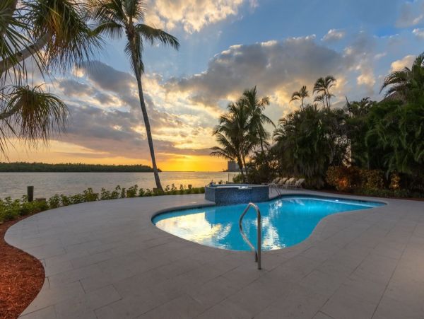Marco Island Luxury Vacation Rental Four Bedrooms Gulf Views