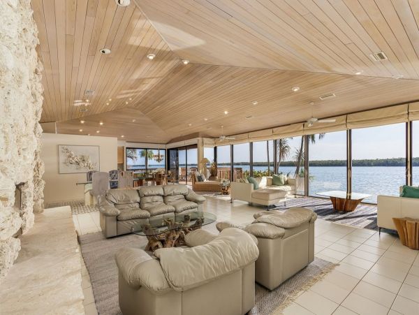 Marco Island Luxury Vacation Rental Four Bedrooms Gulf Views