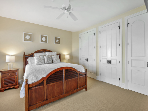 Luxury Five Bedroom Rental with Private Pool and Boat Dock
