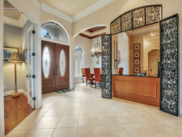 Luxury Five Bedroom Rental with Private Pool and Boat Dock