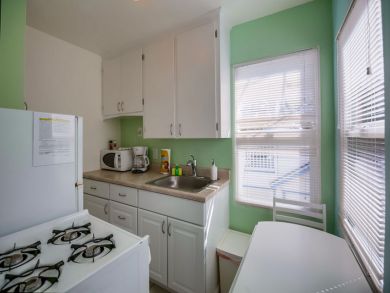 Mission Beach 1 Bedroom Condo Sleeps 3 Short Walk to Beach