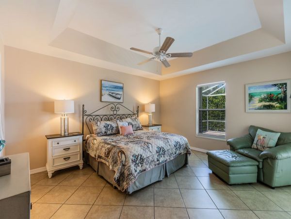 Elegant 3-Bedroom Pool Home Near Marco Island's South Beach
