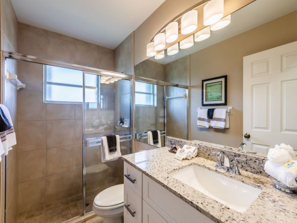 Elegant 3-Bedroom Pool Home Near Marco Island's South Beach