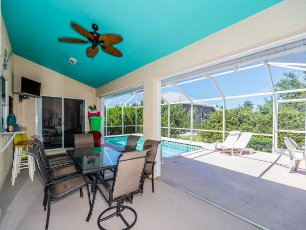 Elegant 3-Bedroom Pool Home Near Marco Island's South Beach