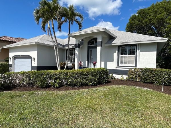 Elegant 3-Bedroom Pool Home Near Marco Island's South Beach