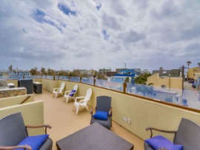 Three Bedroom Mission Beach Rental Walk to Beach and Bay