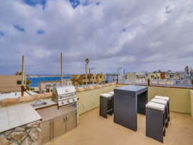 Three Bedroom Mission Beach Rental Walk to Beach and Bay