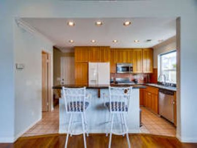 Three Bedroom Mission Beach Rental Walk to Beach and Bay