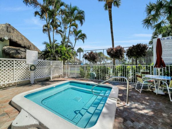 Value Condo Rental On Marco Island One Bedroom Sleeps 4