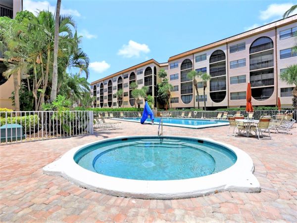 Value Condo Rental On Marco Island One Bedroom Sleeps 4