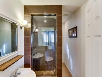 Two Bedroom Mission Beach Condo