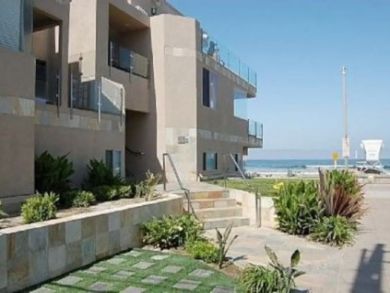 Mission Beach Vacation Home Rental Sleeps Eight Guests