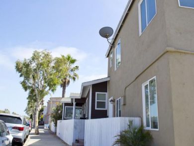 Walk to Beach 3 Bedroom Mission Beach Vacation Home