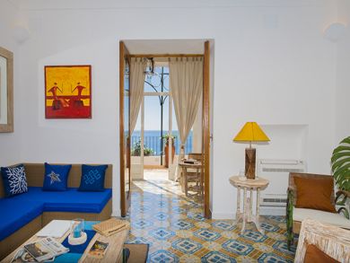 Living Area with Ample Seating